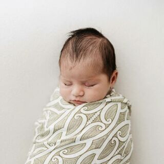 Bo & Ko Te Patiki Pepi Wrap Green